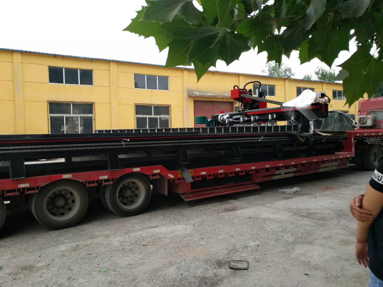 14米長(zhǎng)數(shù)控切割機(jī)發(fā)貨 14米長(zhǎng)數(shù)控切割機(jī)發(fā)貨