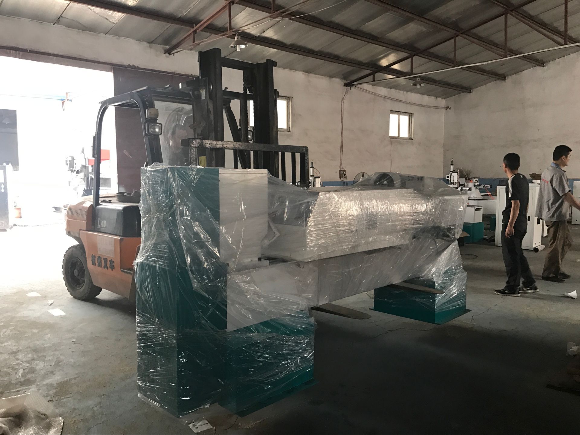 天驕數控木工車床準備發貨